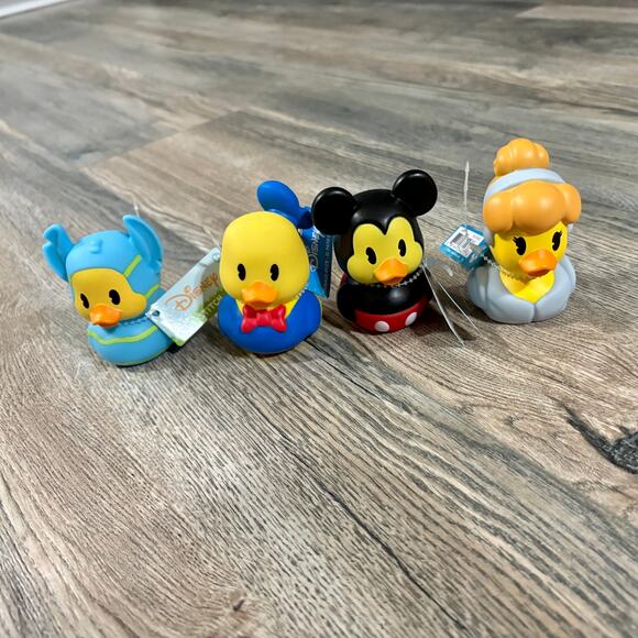 NEW Bundle of 4 Disney Ducks - Picture 1 of 1